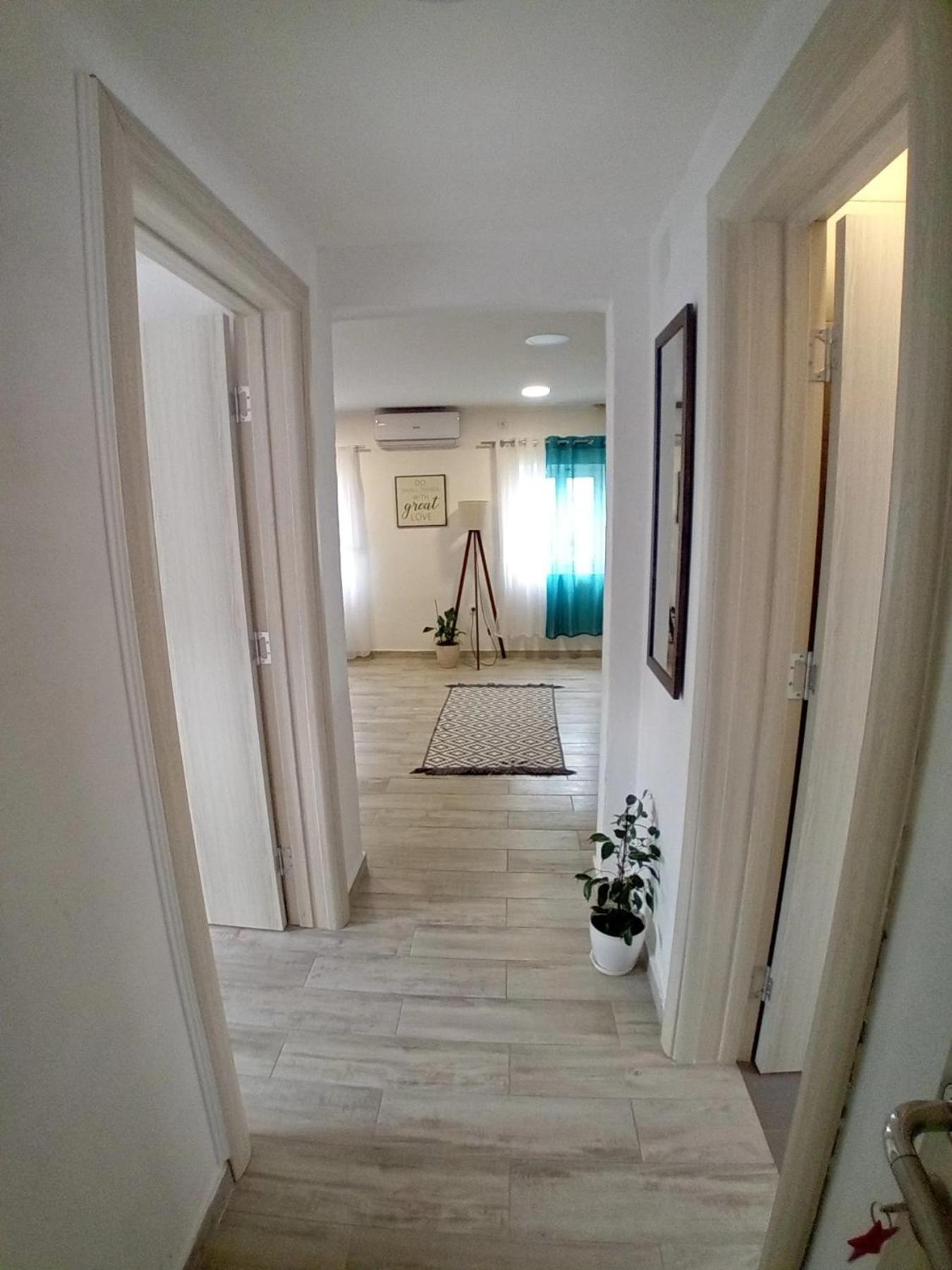 Kiwi Apartments Будва Екстериор снимка