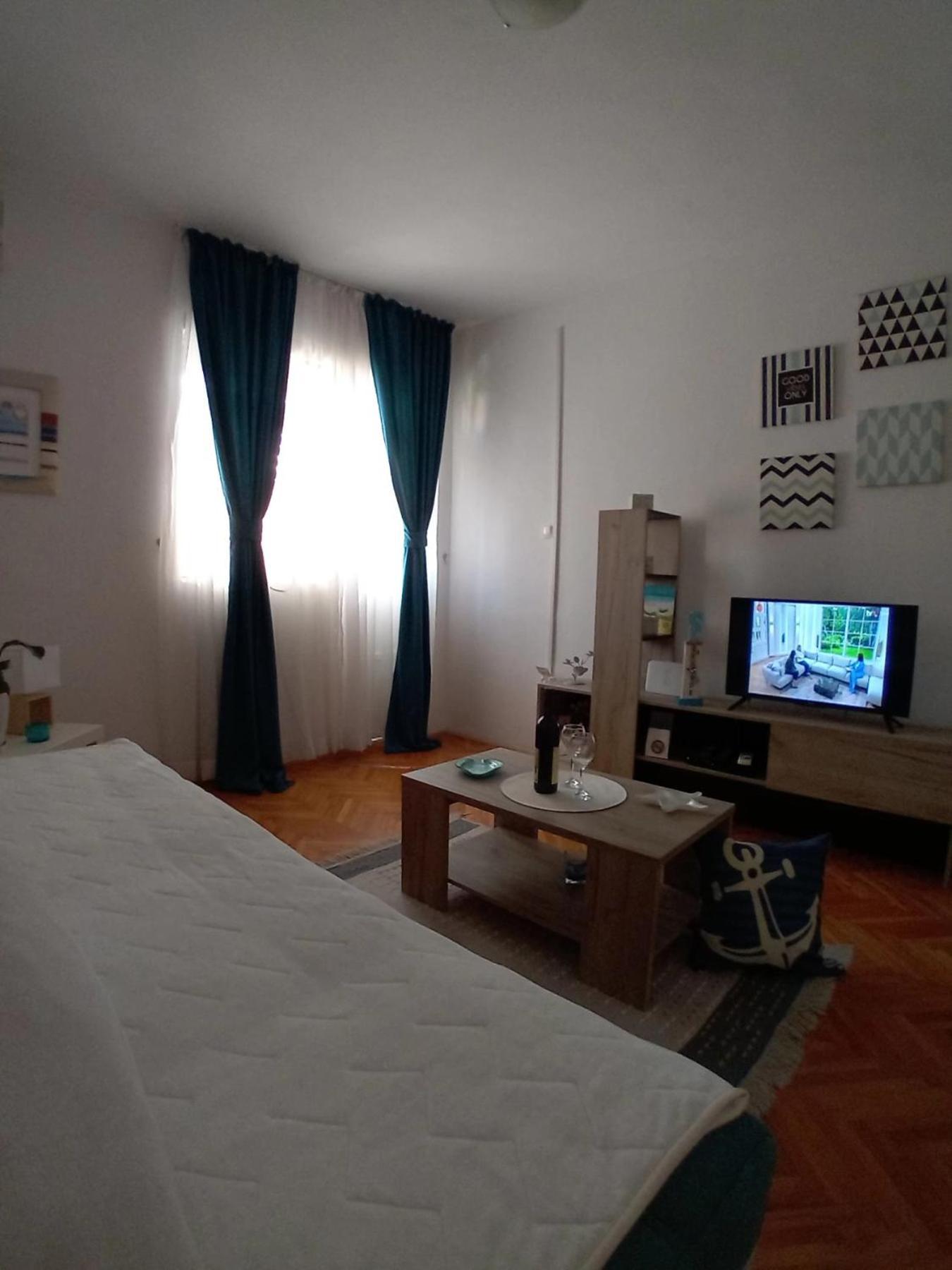 Kiwi Apartments Будва Екстериор снимка