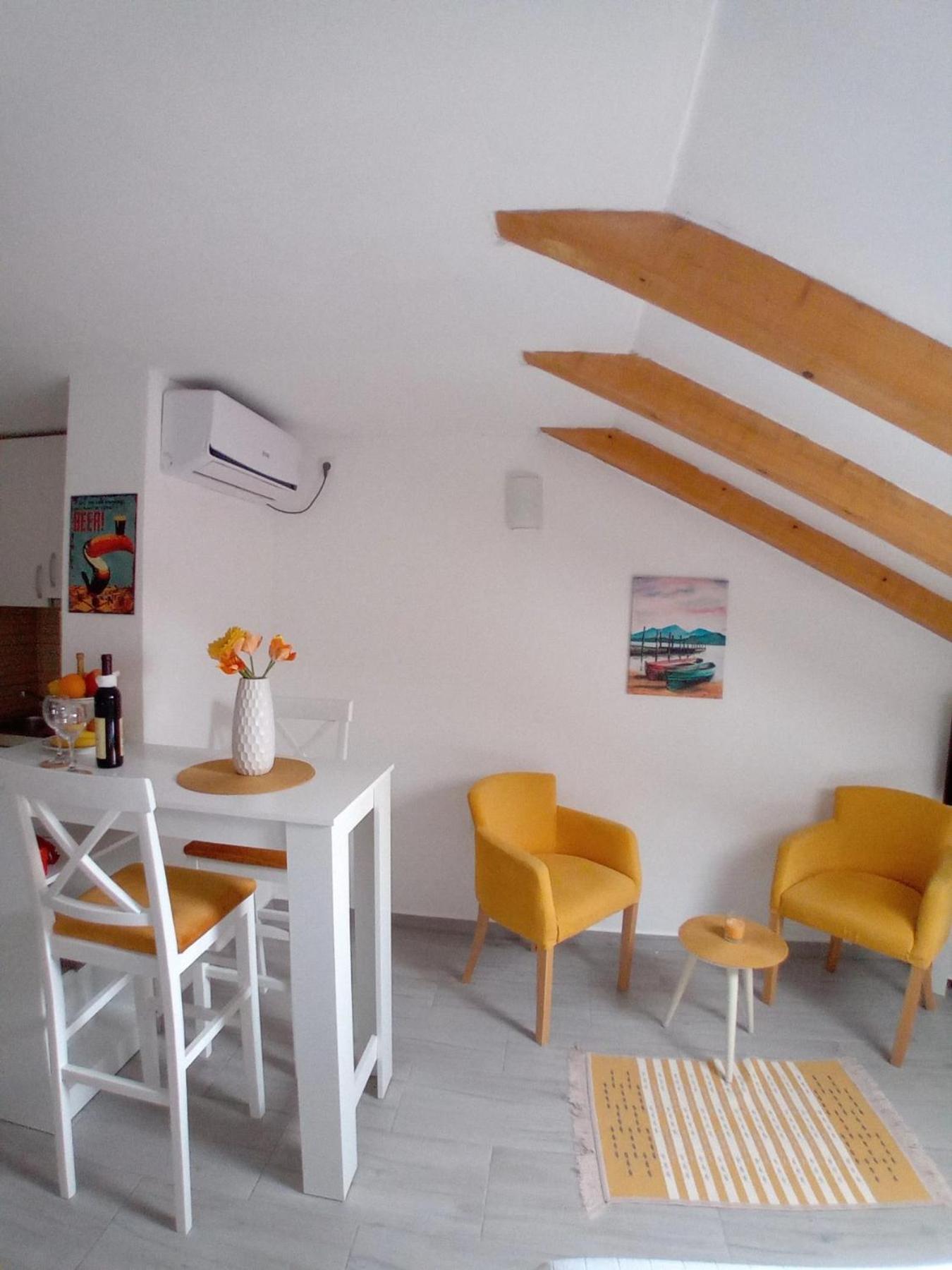 Kiwi Apartments Будва Екстериор снимка