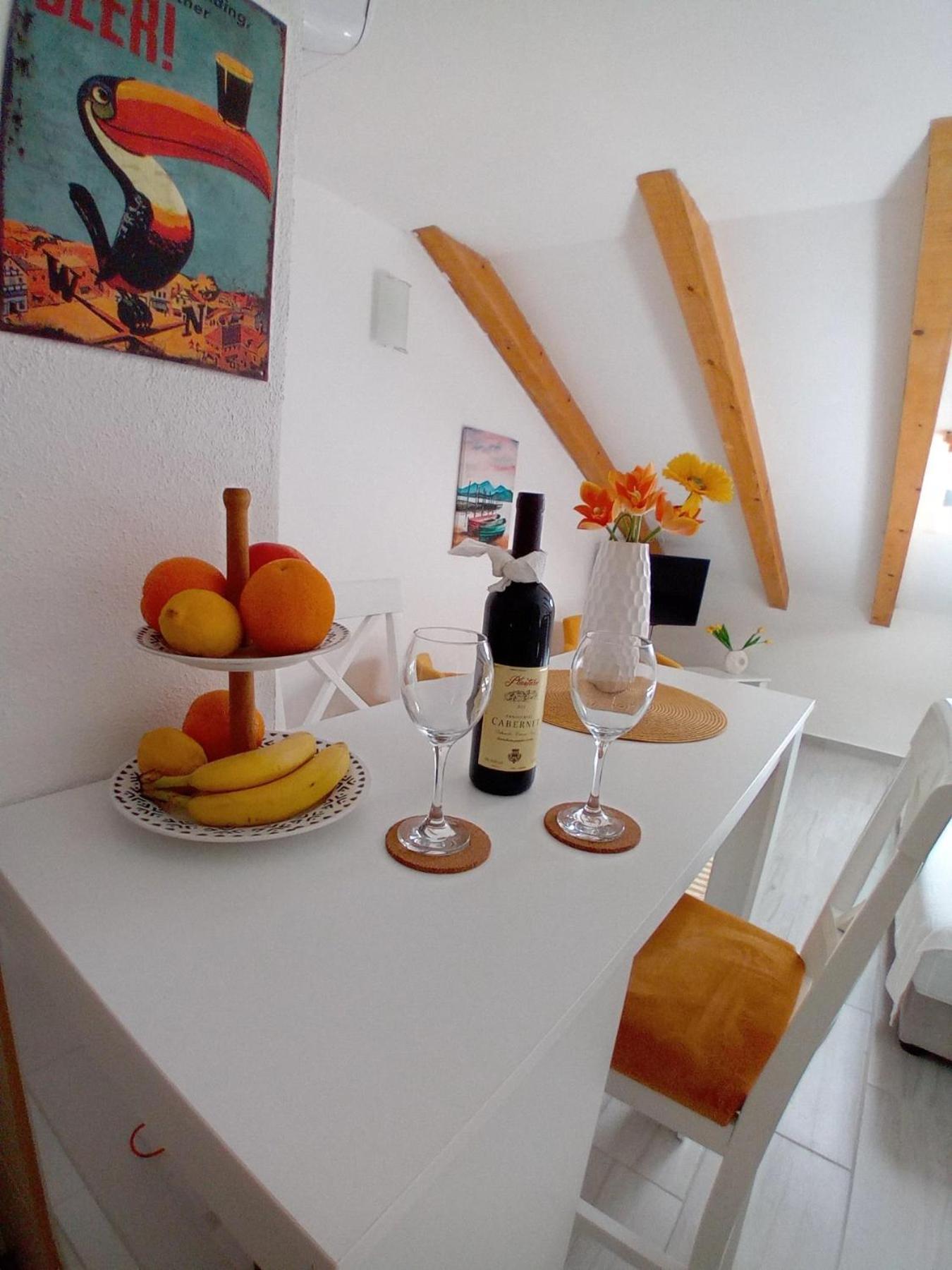 Kiwi Apartments Будва Екстериор снимка