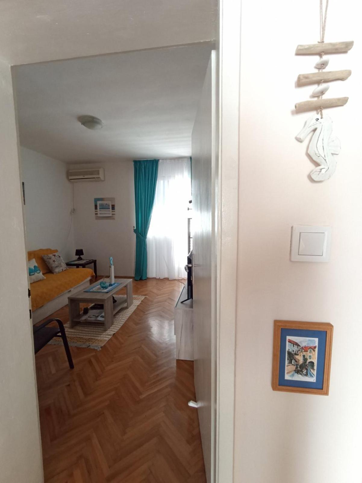Kiwi Apartments Будва Стая снимка