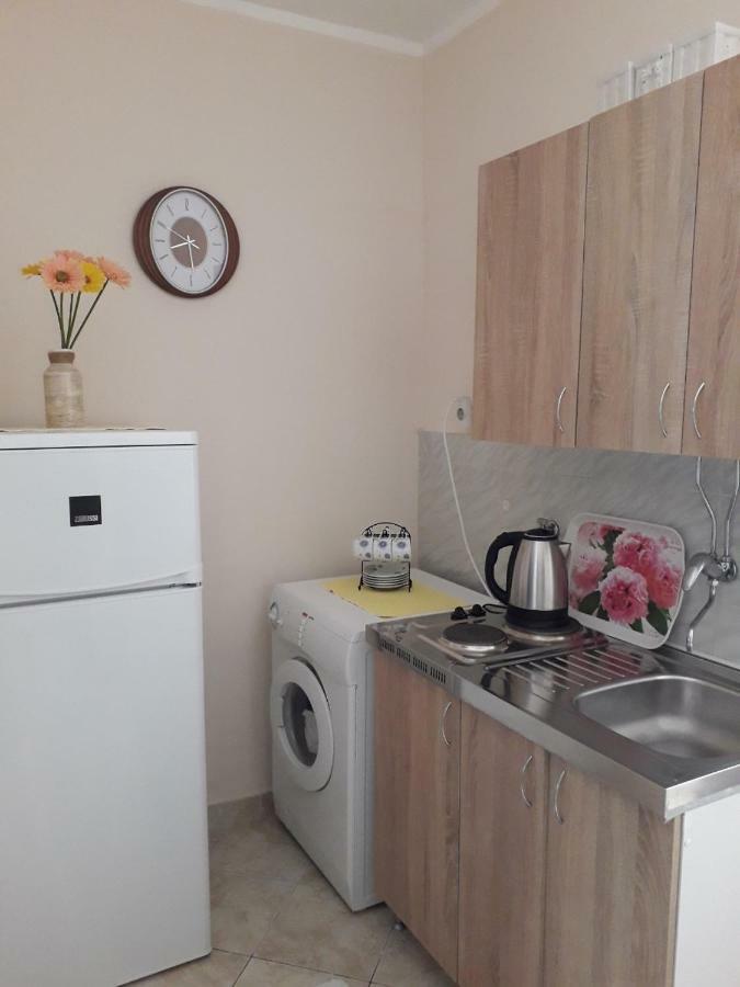 Kiwi Apartments Будва Екстериор снимка